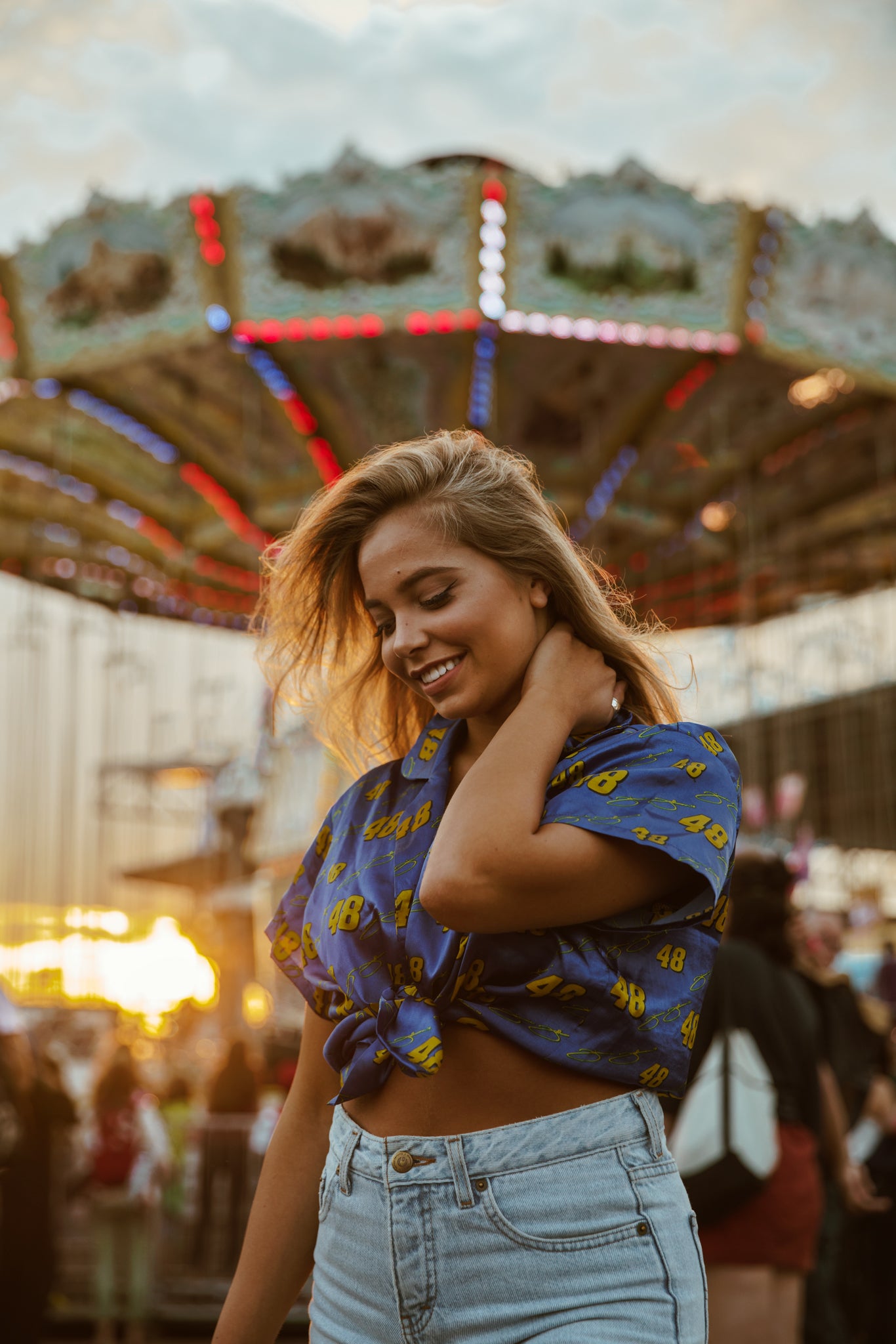 files/smiling-woman-at-carnival.jpg